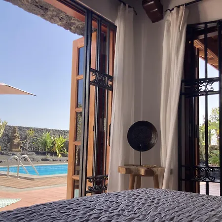 Casa Keo, * 普拉亚布兰卡