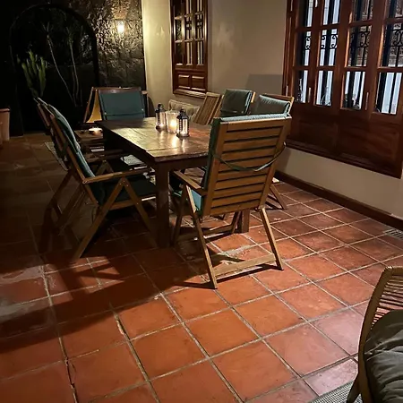 Casa Keo, Vila *